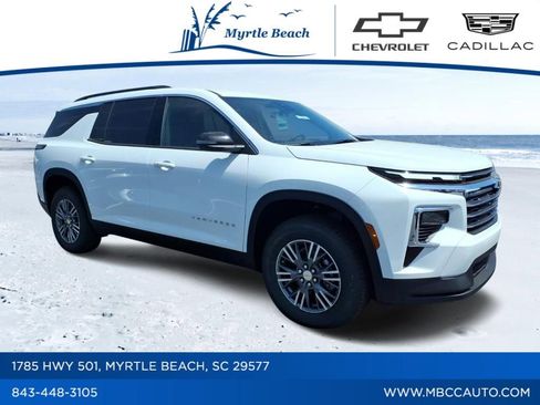 New 2026 Chevrolet Traverse LT image 1