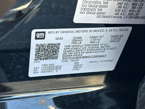 Used 2024 GMC Sierra 1500 AT4 w/ Technology Package AWD/4WD image 55