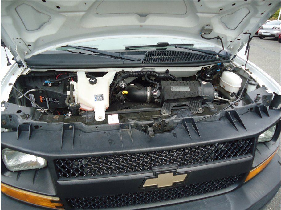 Used 2014 Chevrolet Express 1500 RWD image 20