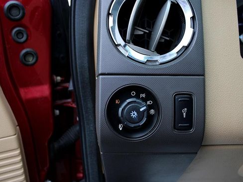 Used 2015 Ford F350 XLT w/ XLT Premium Package image 22