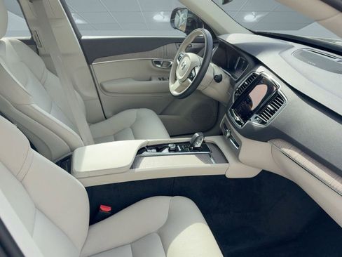 Certified 2023 Volvo XC90 B6 Plus w/ Protection Package image 28