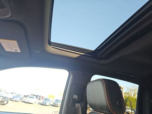 Used 2025 GMC Canyon AT4 w/ Nightfall Edition image 25