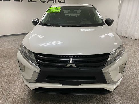 Used 2020 Mitsubishi Eclipse Cross LE image 2