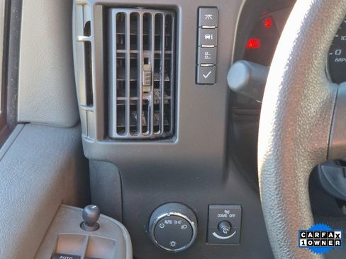 Used 2024 GMC Savana 2500 w/ Driver Convenience Package image 15