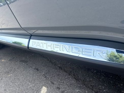 New 2026 Nissan Pathfinder Platinum AWD/4WD image 32