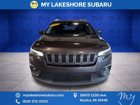 Used 2019 Jeep Cherokee Latitude Plus w/ Cold Weather Group image 2
