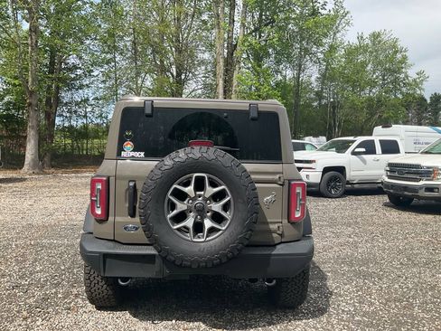 Used 2025 Ford Bronco Badlands image 6