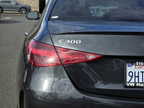 Used 2023 Mercedes-Benz C 300 Sedan image 10