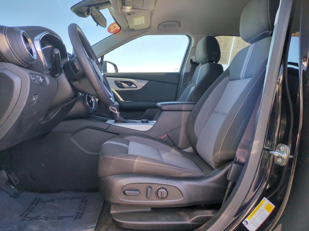 Used 2025 Chevrolet Blazer LT FWD image 20