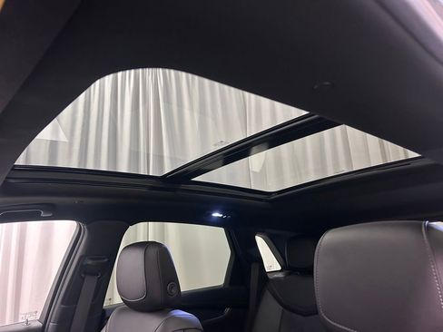 Used 2022 Cadillac XT5 Premium Luxury w/ LPO, Floor Liner Package FWD image 18