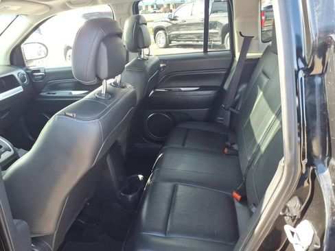 Used 2016 Jeep Compass High Altitude image 8