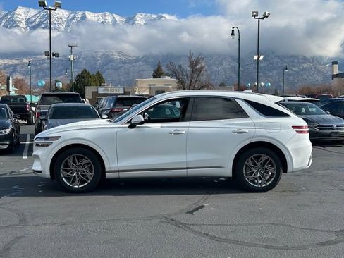 Used 2025 Genesis GV70 2.5T image 8