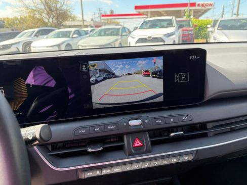 Used 2025 Kia K4 LXS image 22