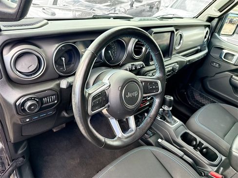 Used 2021 Jeep Wrangler Unlimited Rubicon 4xe w/ Cold Weather Group image 10