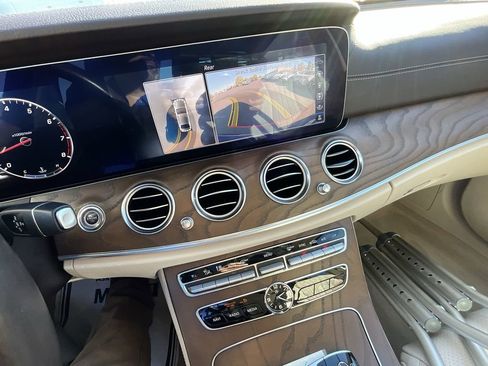 Used 2020 Mercedes-Benz E 350 4MATIC Sedan image 36