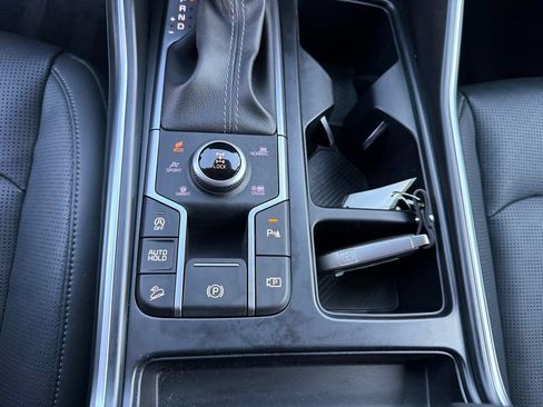 Certified 2025 Kia Sorento S AWD/4WD image 21