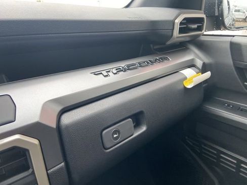 New 2026 Toyota Tacoma TRD Off-Road AWD/4WD image 17