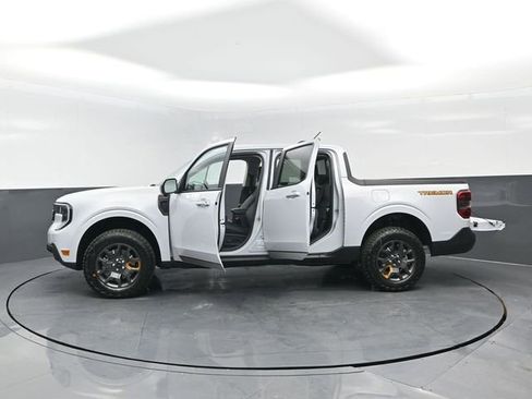 Used 2025 Ford Maverick Tremor AWD/4WD image 28