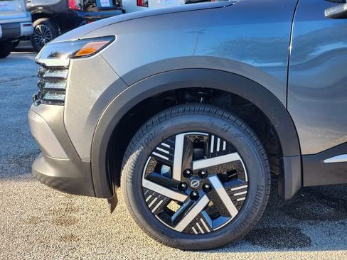 New 2026 Nissan Kicks SV image 5