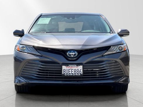Used 2020 Toyota Camry XLE FWD image 9
