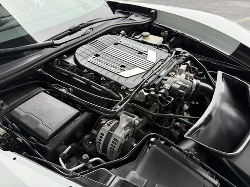 Used 2015 Chevrolet Corvette Z06 w/ 3LZ Preferred Equipment Group image 42