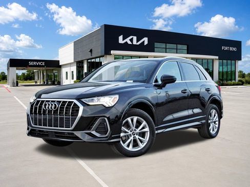 Used 2022 Audi Q3 2.0T Premium Plus w/ Premium Plus Package AWD/4WD image 1