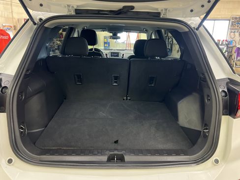 Used 2022 Chevrolet Equinox LT image 6