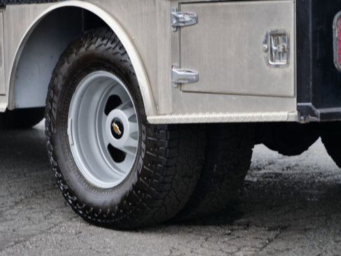 Used 2023 Chevrolet Silverado 3500 W/T w/ WT Fleet Convenience Package image 11