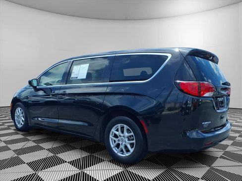 Used 2023 Chrysler Voyager LX FWD image 24