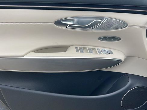 New 2026 Genesis GV70 2.5T Select AWD/4WD image 21