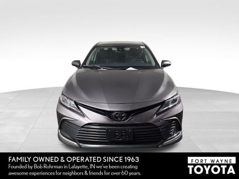 Used 2023 Toyota Camry LE image 3