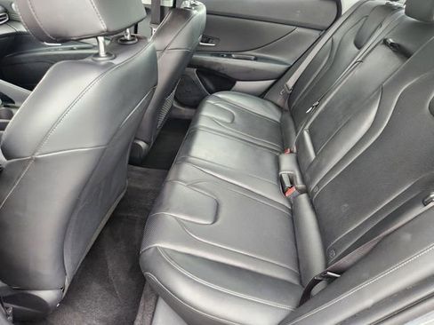Used 2024 Hyundai Elantra Limited image 24