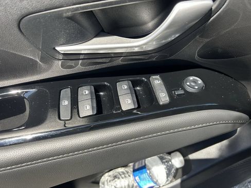 Used 2022 Hyundai Tucson Limited FWD image 23