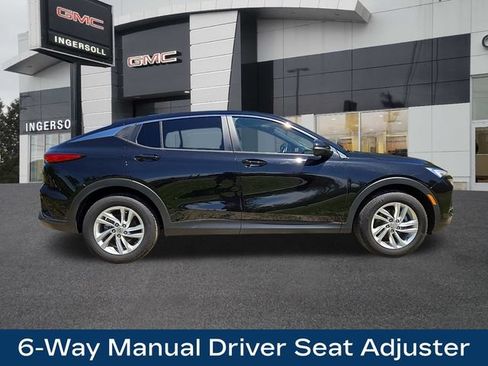 Used 2024 Buick Envista Preferred w/ Convenience I Package FWD image 24