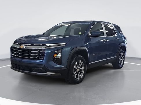 Certified 2025 Chevrolet Equinox LT AWD/4WD image 9