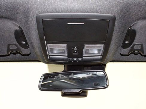 Used 2022 Dodge Challenger R/T image 22