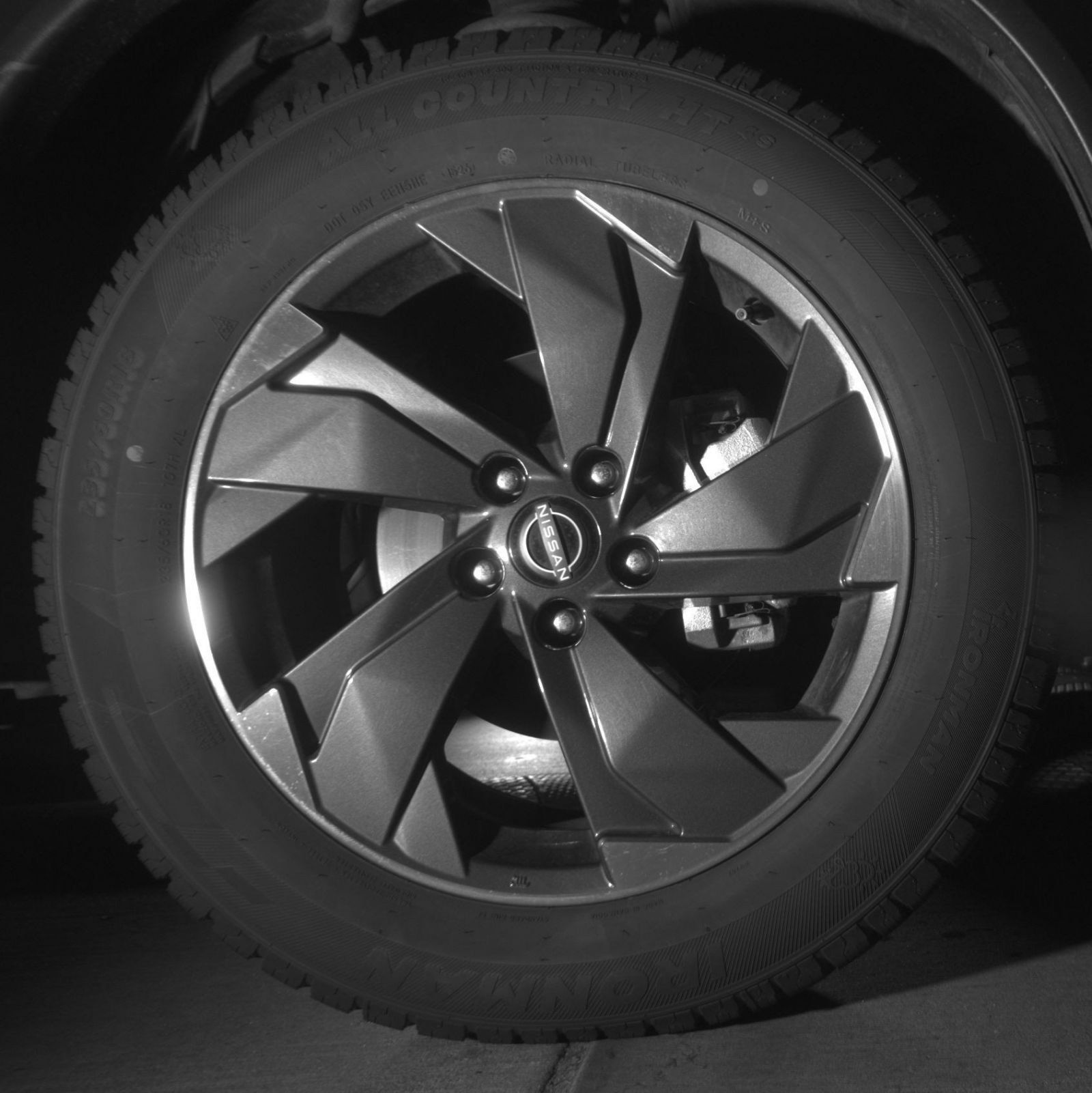 Used 2025 Nissan Rogue SV FWD image 15