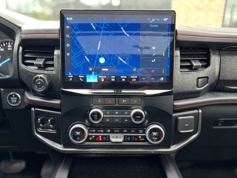 Used 2023 Ford Expedition Max Limited image 17