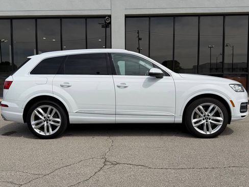 Used 2017 Audi Q7 3.0T Prestige AWD/4WD image 13