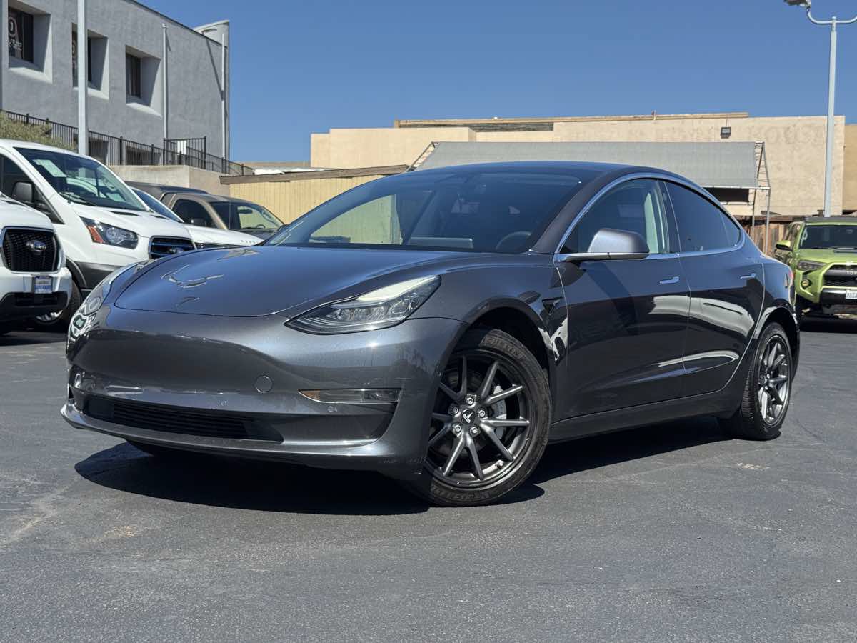 Used 2019 Tesla Model 3 RWD image 2