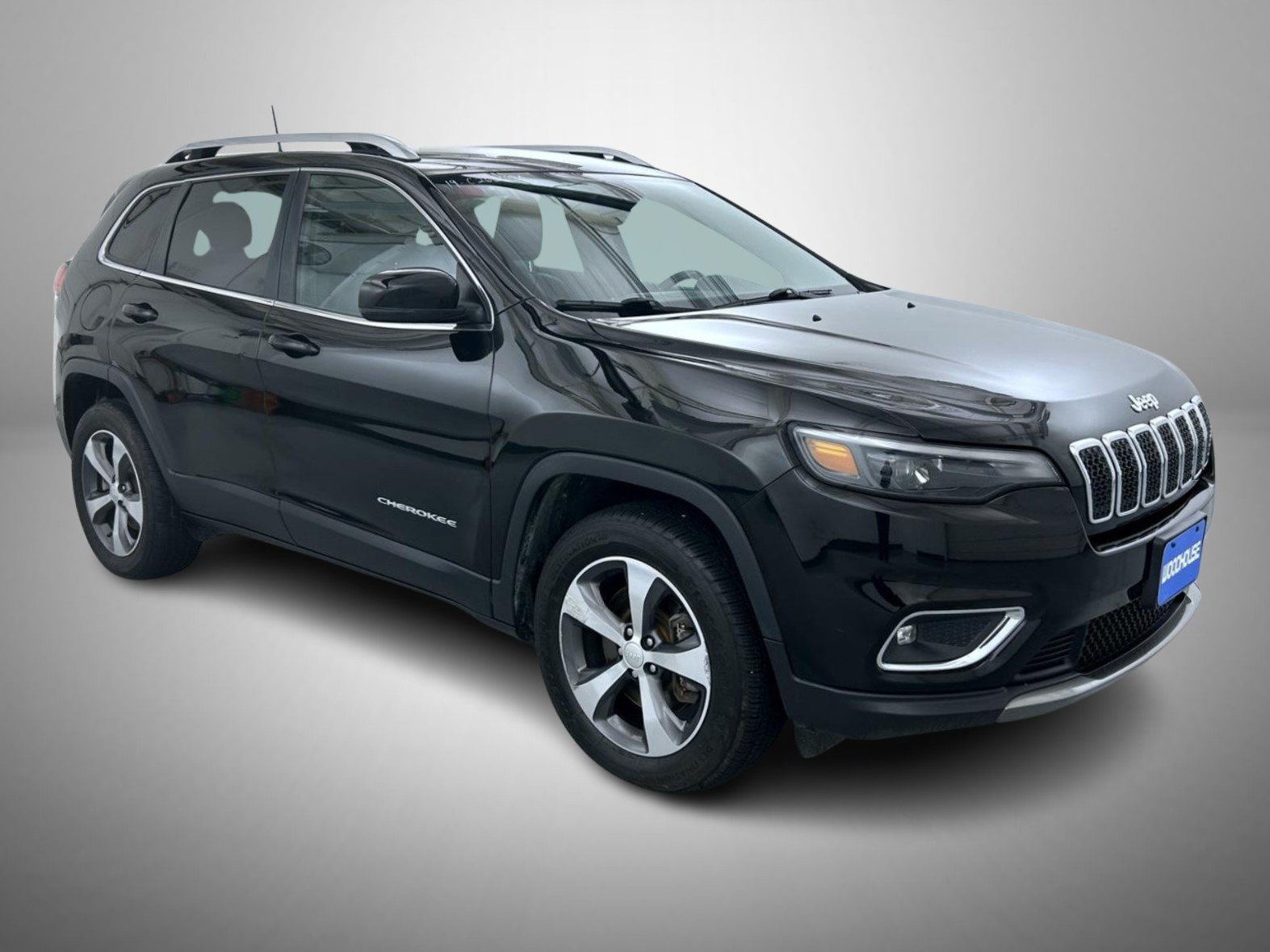 Used 2019 Jeep Cherokee Limited AWD/4WD image 3