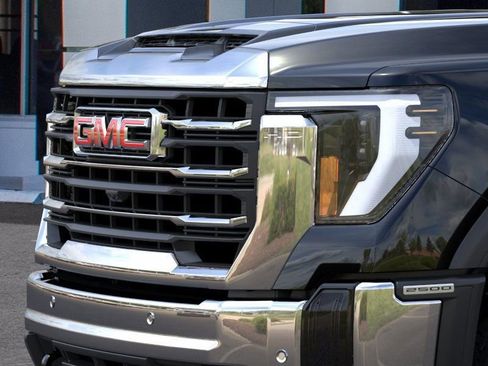 New 2025 GMC Sierra 2500 SLT w/ SLT Premium Package image 13