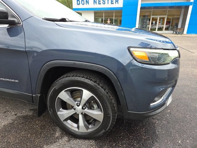 Used 2022 Jeep Cherokee Limited w/ Trailer Tow Group AWD/4WD image 27