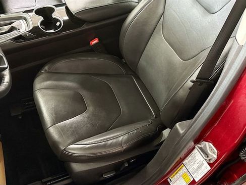 Used 2016 Ford Fusion Titanium image 20