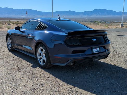 Used 2020 Ford Mustang Coupe RWD image 5