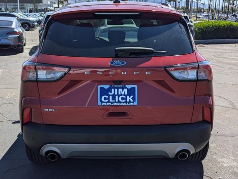 Used 2022 Ford Escape SEL w/ Technology Package FWD image 3