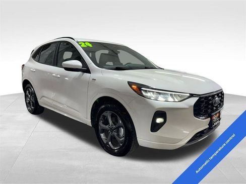 Used 2024 Ford Escape ST-Line Select image 3