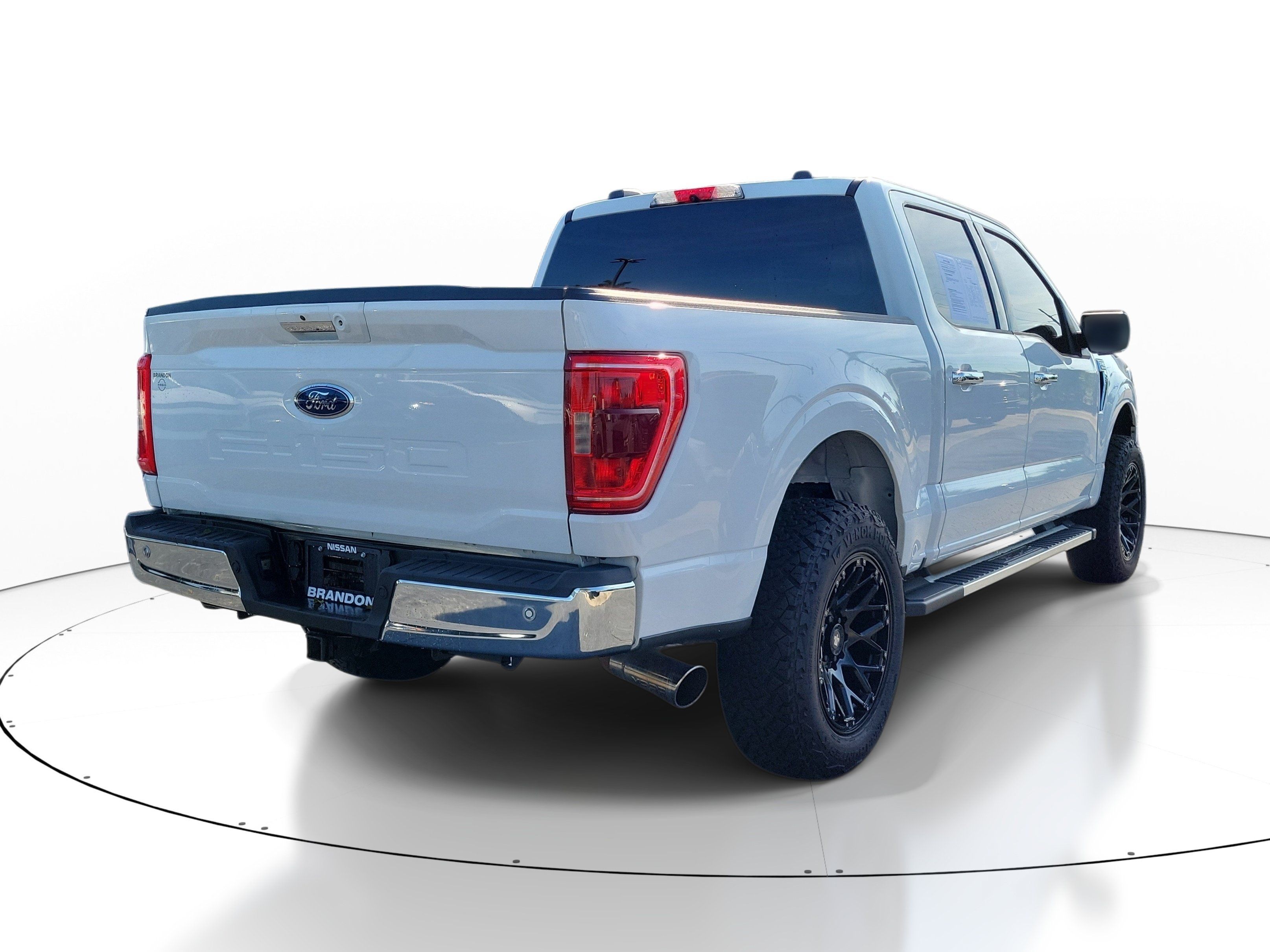 Used 2022 Ford F150 XLT w/ Equipment Group 302A High AWD/4WD image 7