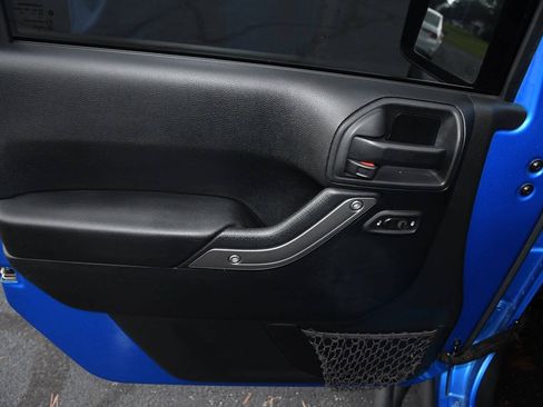 Used 2016 Jeep Wrangler Unlimited Sport AWD/4WD image 15
