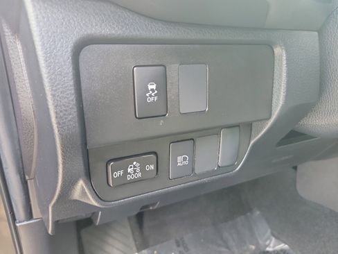Used 2023 Toyota Tacoma SR5 RWD image 22
